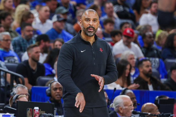  卡昂老将经验发挥作用，稳定发挥助力拿分