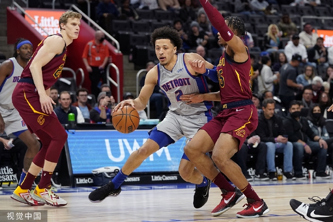  坎宁安全能表现率队，活塞主场爆冷战胜凯尔特人